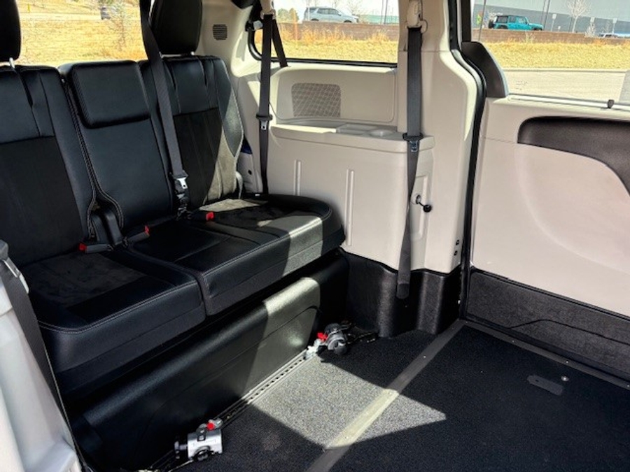 Used 2019 Dodge Grand Caravan SXT - VMI Side Entry Entry In Floor Automatic Ramp
