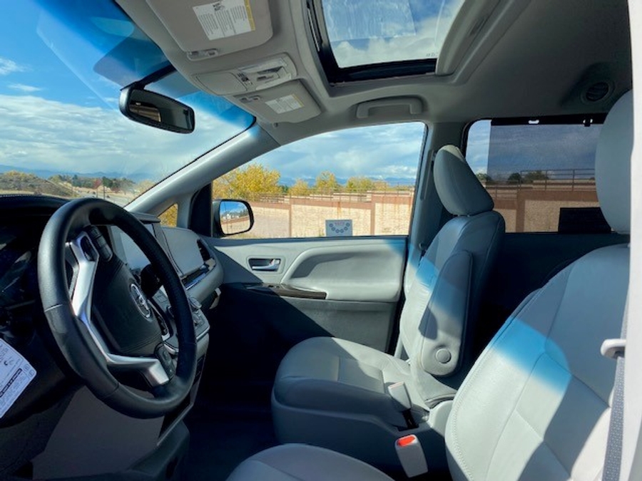 Used 2017 Toyota Sienna XLE Base - BraunAbility Side Entry Entry In Floor Automatic Ramp