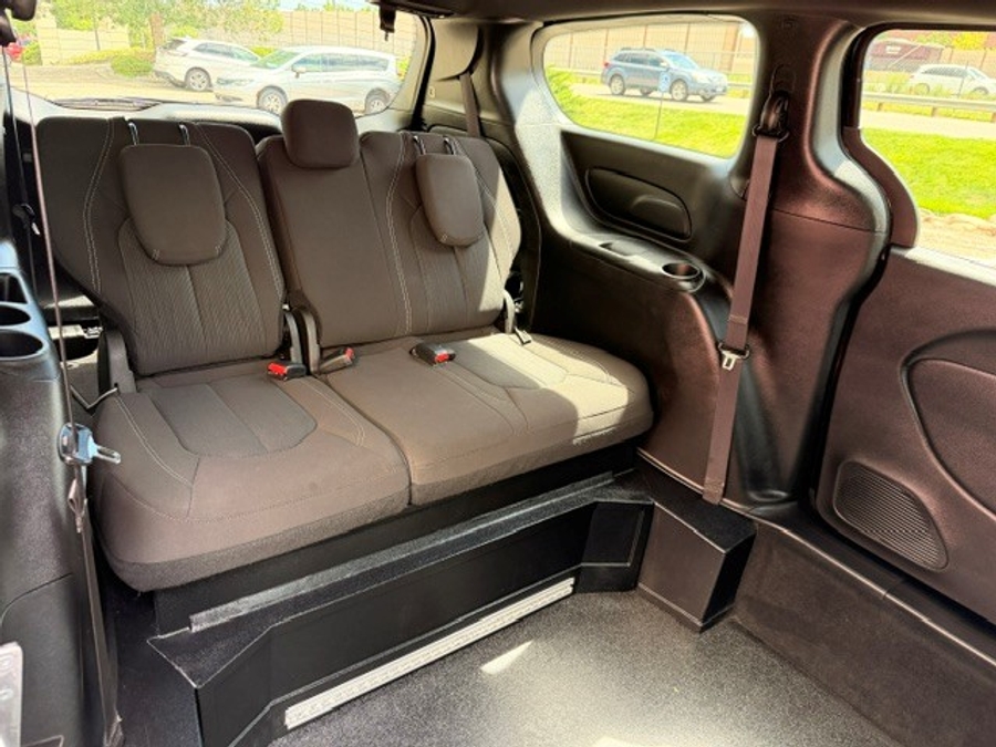 Used 2024 Chrysler Pacifica Touring - Driverge Side Entry Fold Out Automatic Ramp