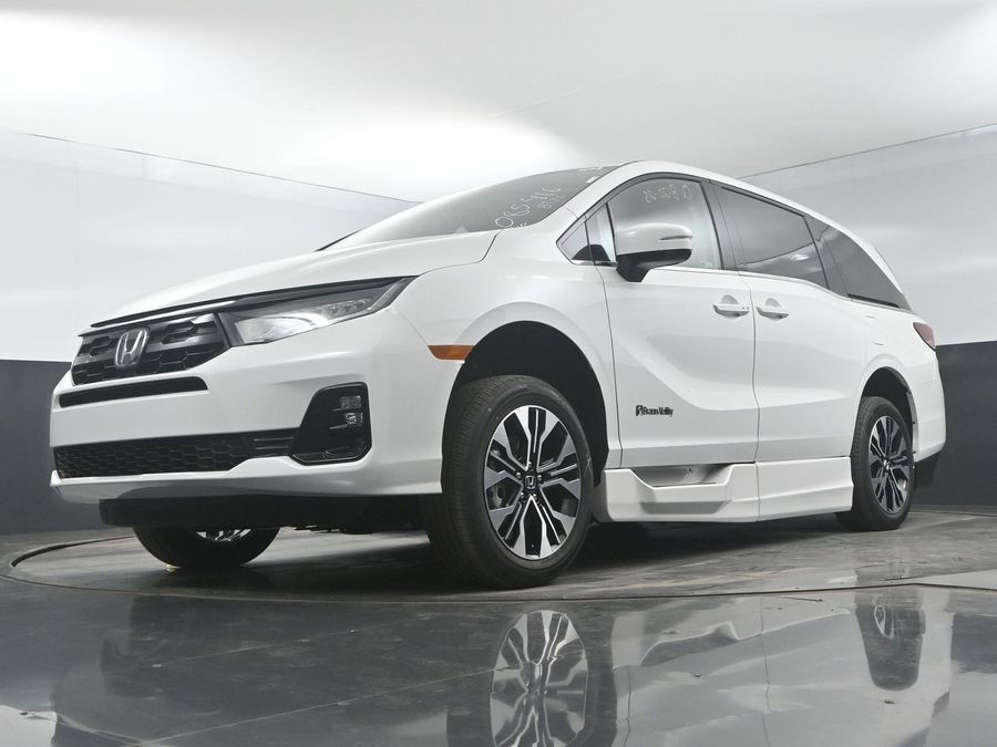 New 2025 Honda Odyssey Elite - BraunAbility Side Entry Entry In Floor Automatic Ramp
