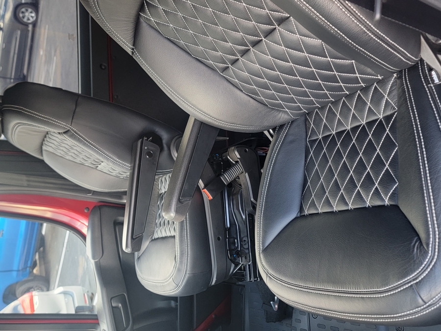 New 2024 Ram ProMaster SLT+ 2500 - Fenton Mobility Side Entry Entry Lift Automatic Ramp