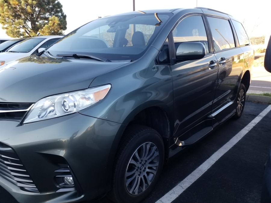 Used 2019 Toyota Sienna XLE - VMI Side Entry In Floor Automatic Ramp