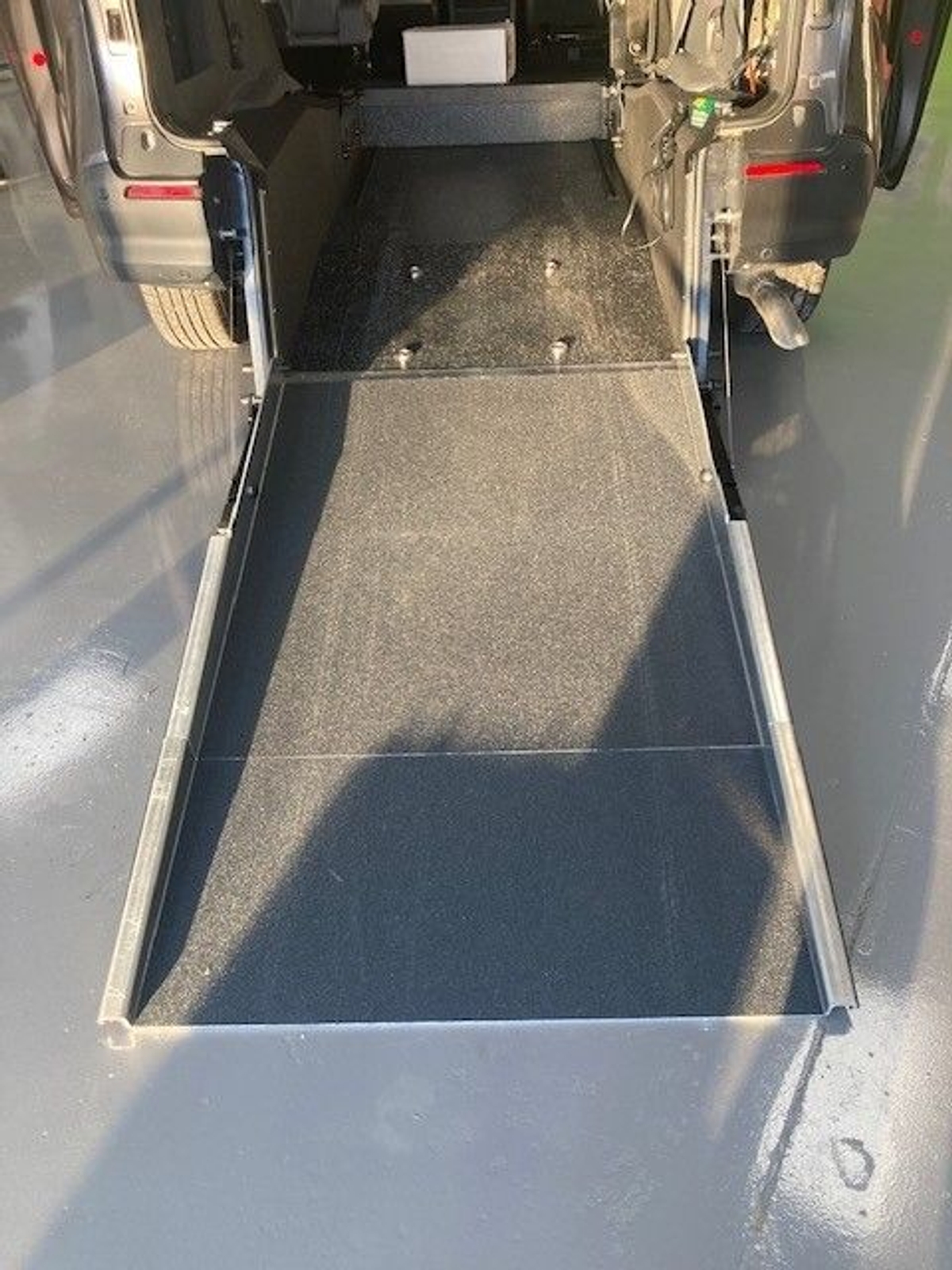 2024 TOYOTA SIENNA - Image 2