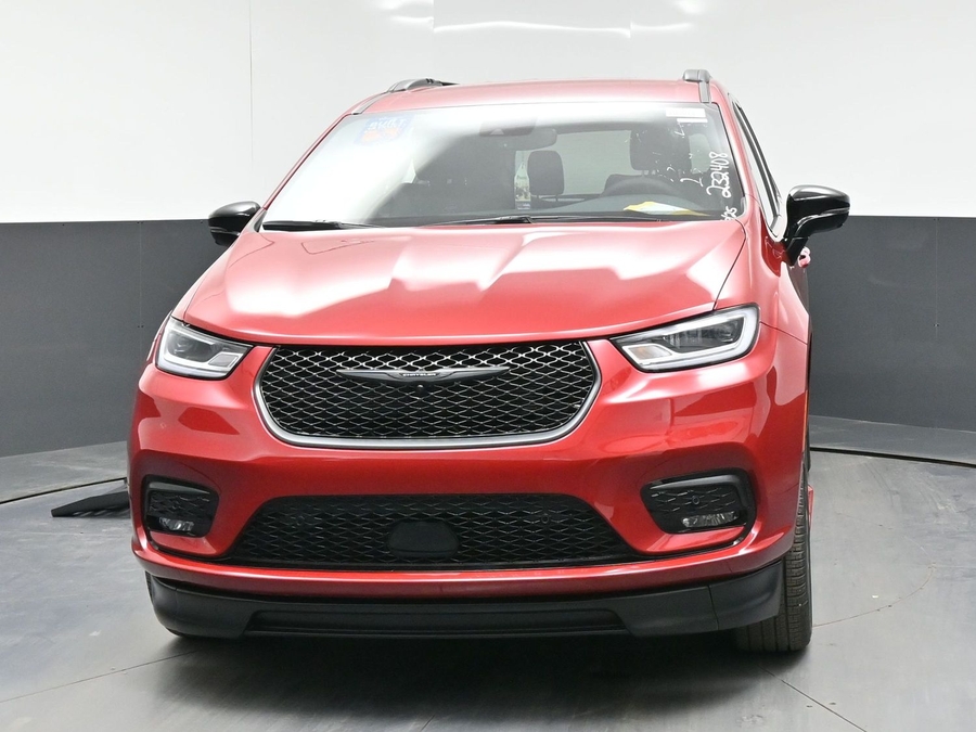 Red Chrysler Pacifica image number 6