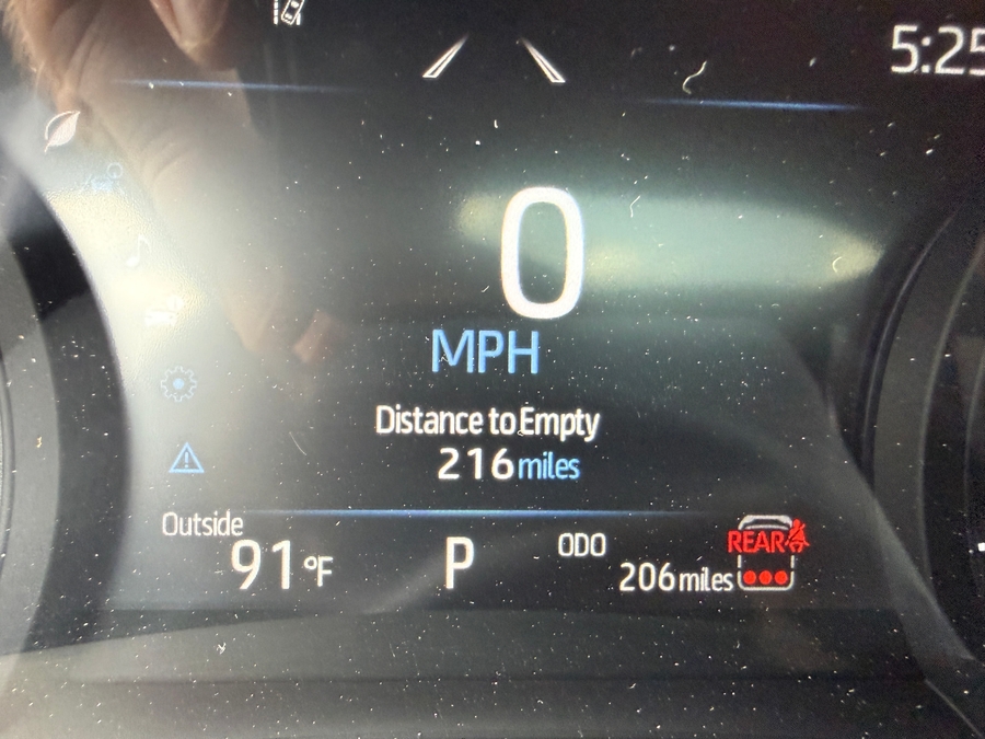Black Toyota Sienna image number 18