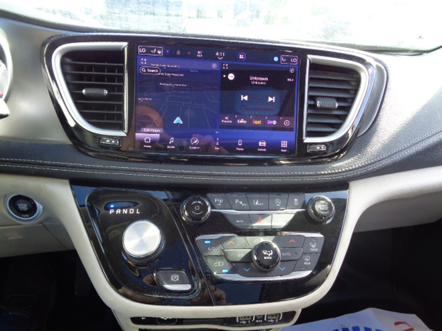 Used 2023 Chrysler Pacifica Touring L - BraunAbility Side Entry Entry Fold Out Automatic Ramp