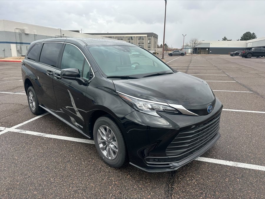2025 TOYOTA SIENNA - Image 14