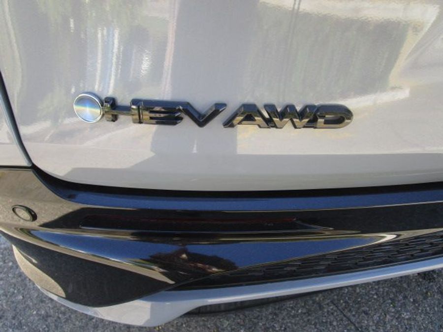 New 2025 Toyota Sienna Hybrid XSE Sport - VMI Side Entry Entry In Floor Automatic Ramp