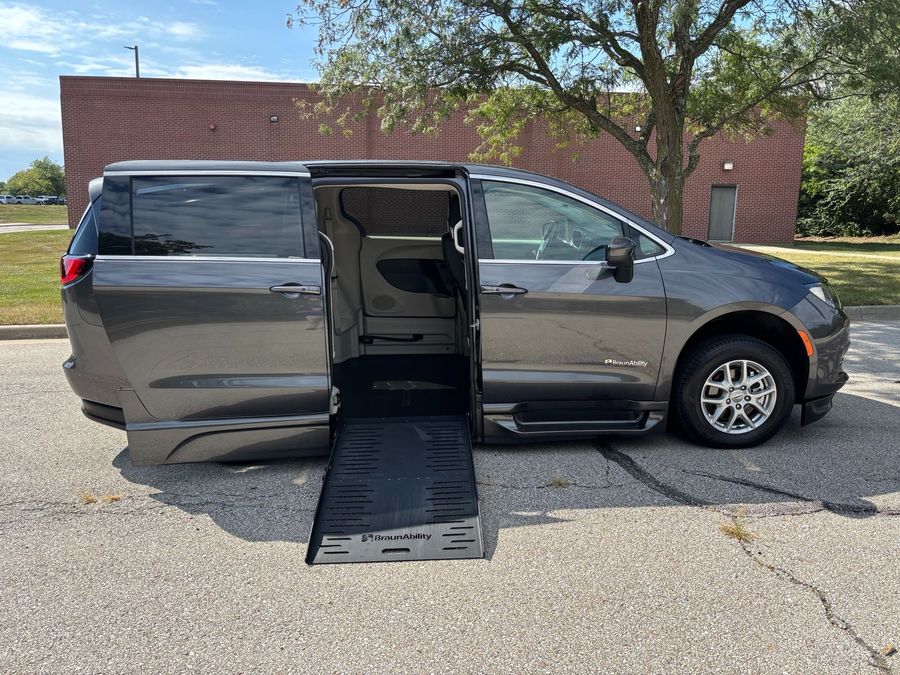 Used 2022 Chrysler Voyager LX - BraunAbility Side Entry Entry Fold Out Automatic Ramp