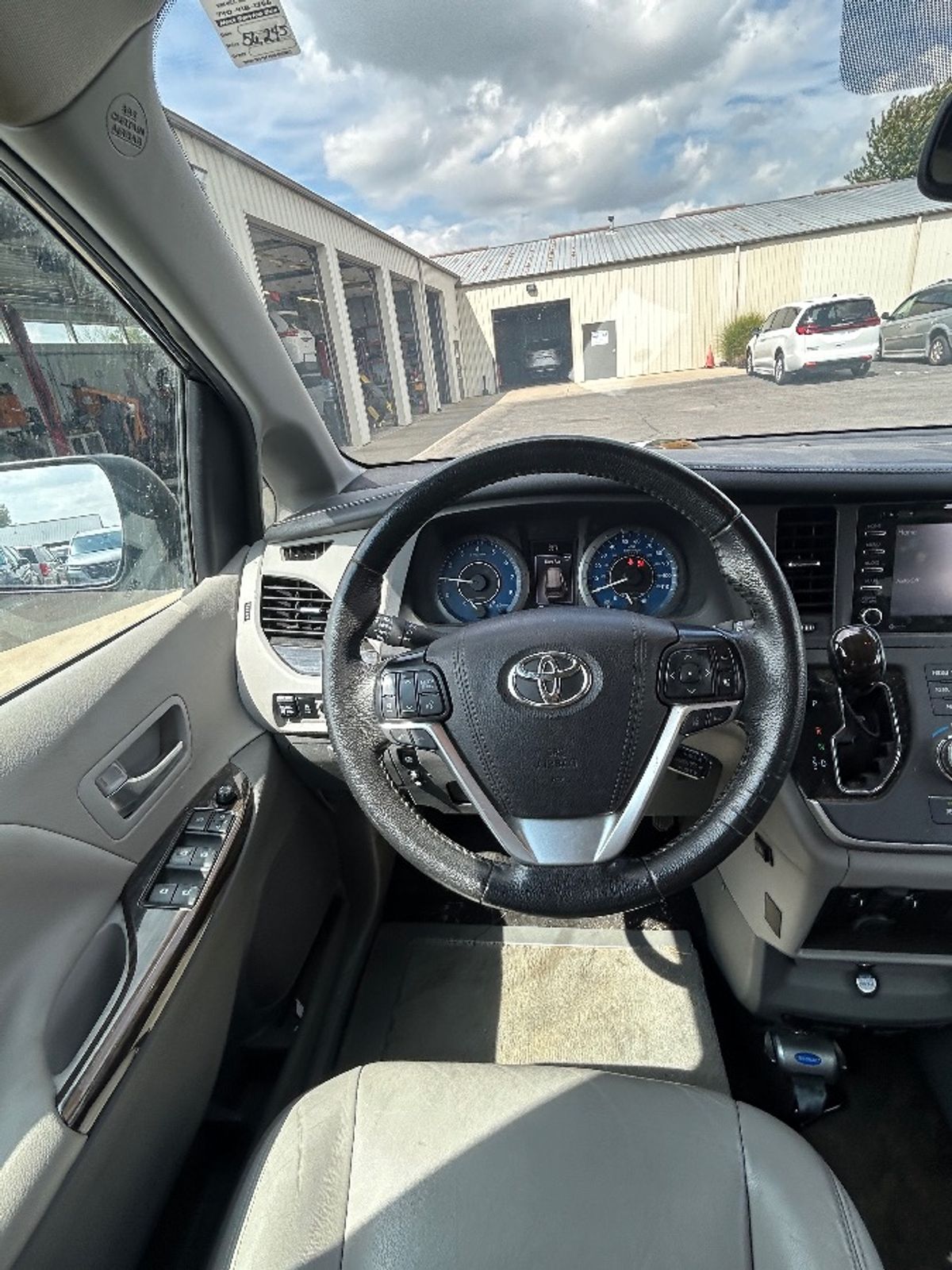 2020 TOYOTA SIENNA - Image 20