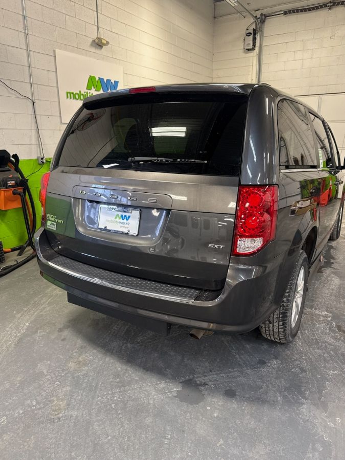 2020 DODGE GRAND CARAVAN - Image 4