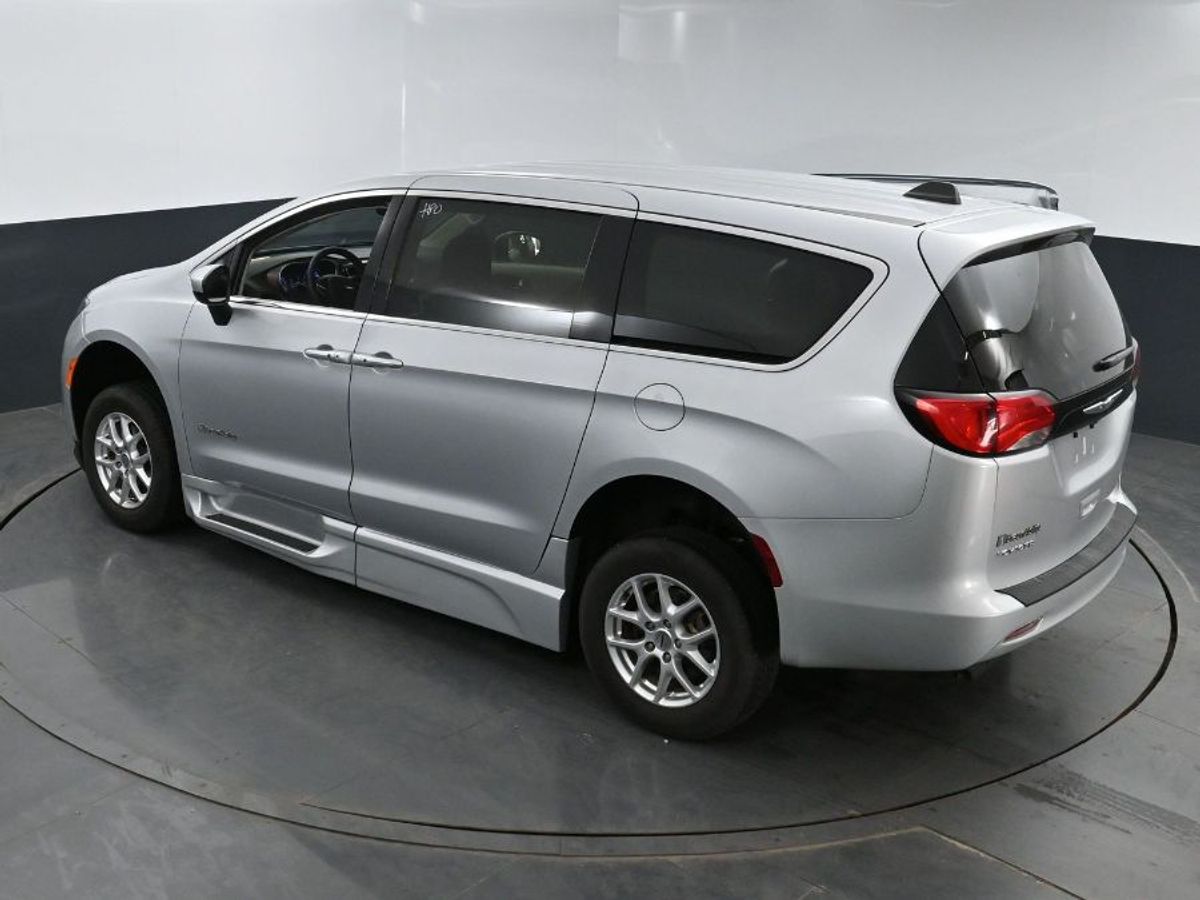 2023 CHRYSLER VOYAGER - Image 16