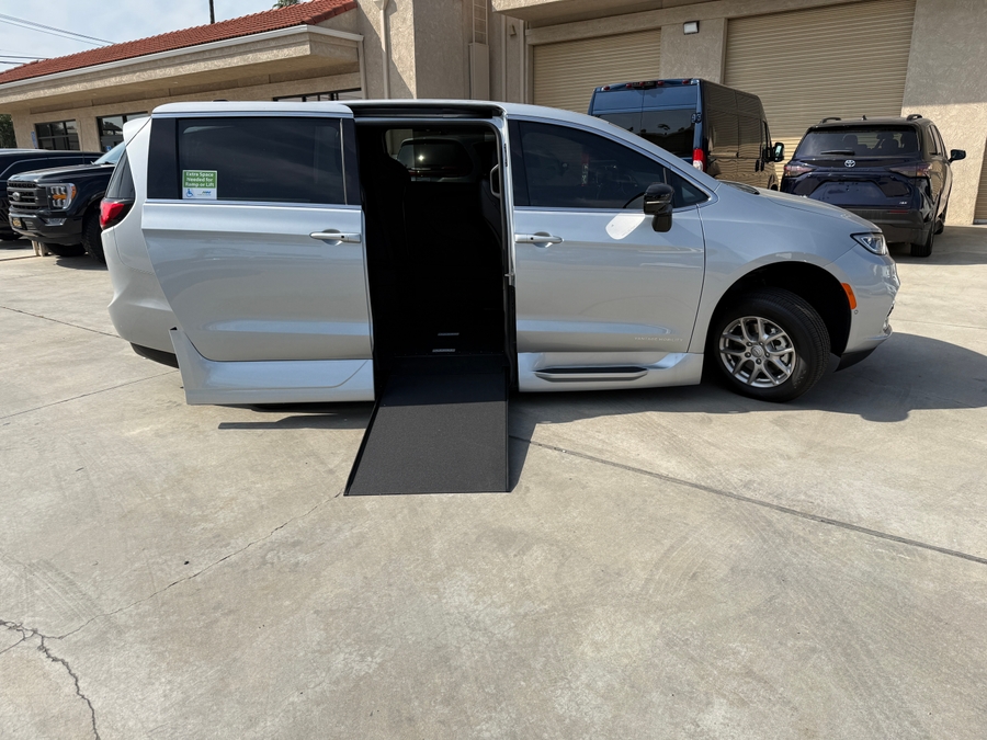 Silver Chrysler Pacifica with Side Entry Automatic In Floor ramp
