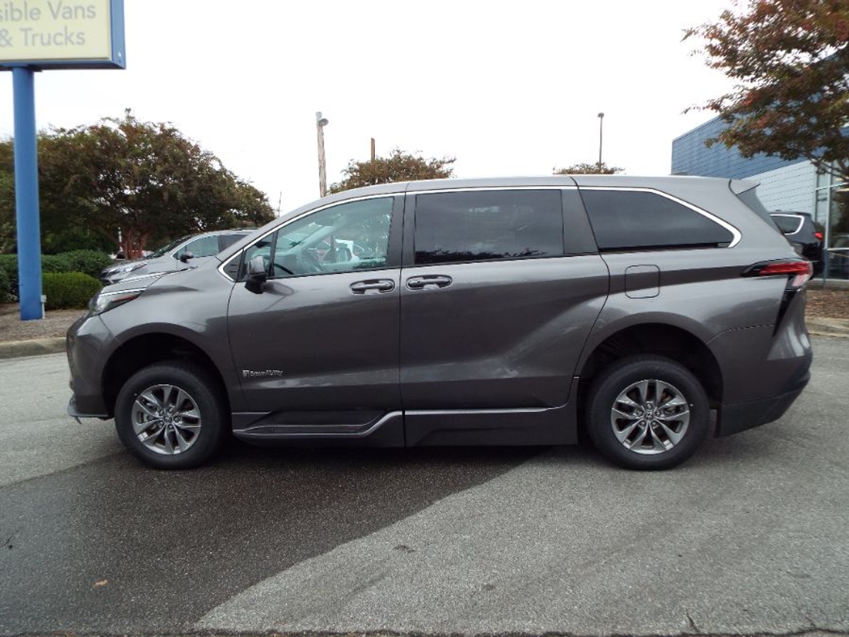 2022 TOYOTA SIENNA - Image 9
