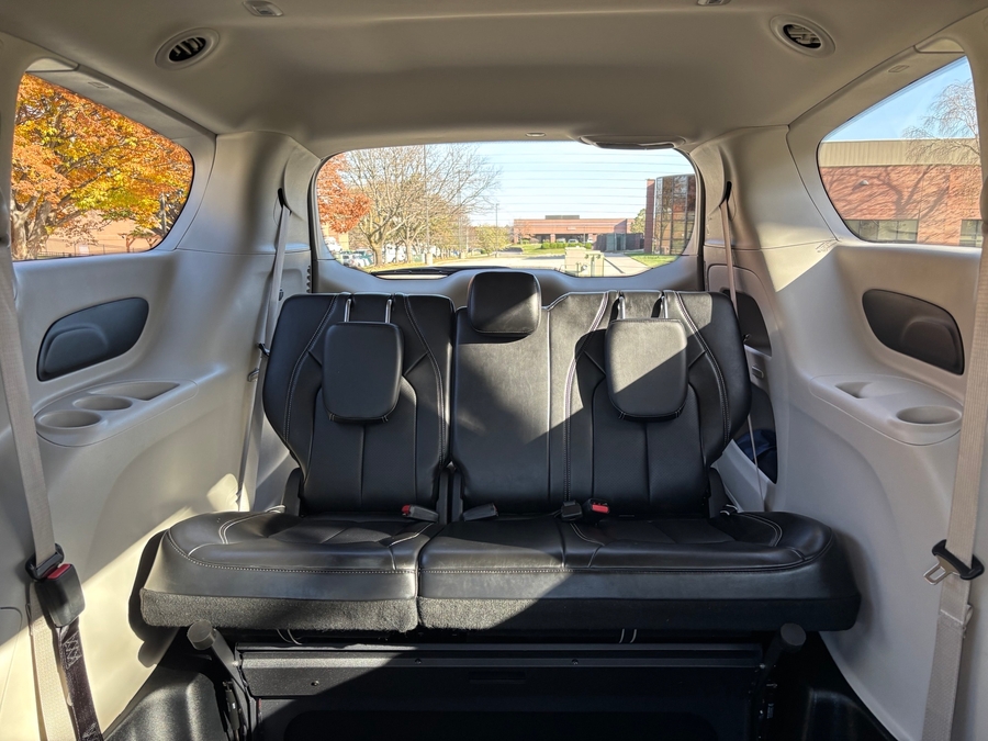 Used 2024 Chrysler Pacifica Touring L - BraunAbility Side Entry Entry Fold Out Automatic Ramp