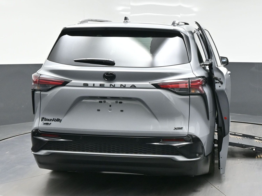 New 2026 Toyota Sienna Hybrid XSE Sport - BraunAbility Side Entry Fold Out Automatic Ramp