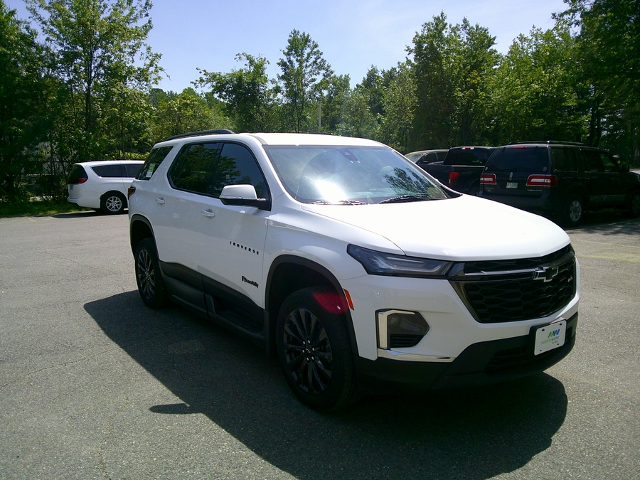 2023 Chevrolet Traverse RS - Photo 4