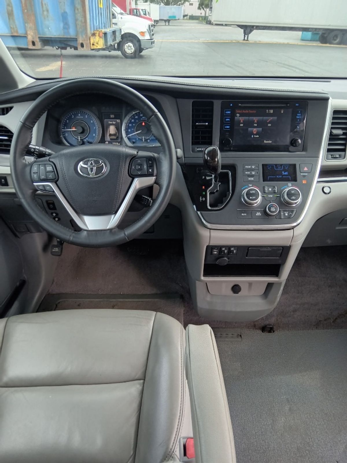 Blanco Toyota Sienna número de imagen 6