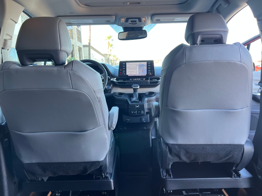 Used 2024 Toyota Sienna Hybrid XLE - BraunAbility Side Entry Entry Fold Out Automatic Ramp