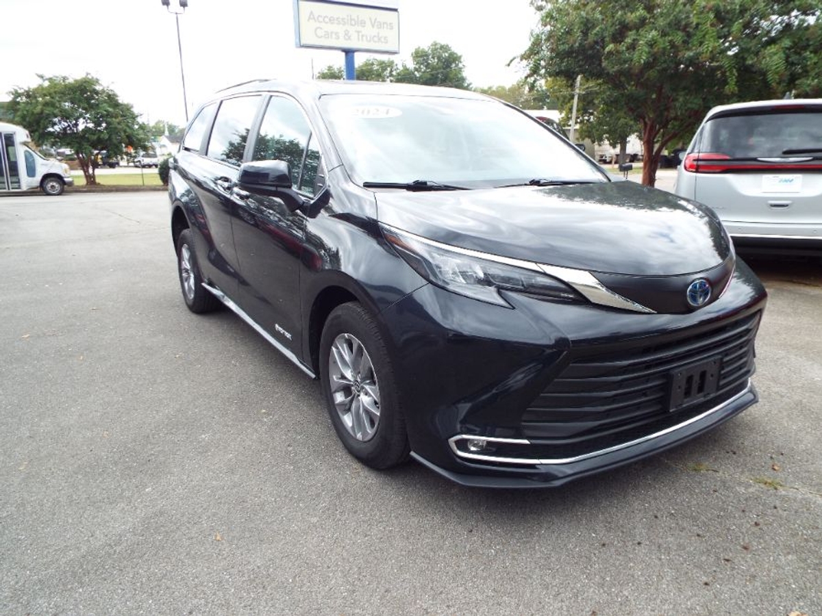 2024 TOYOTA SIENNA - Image 4