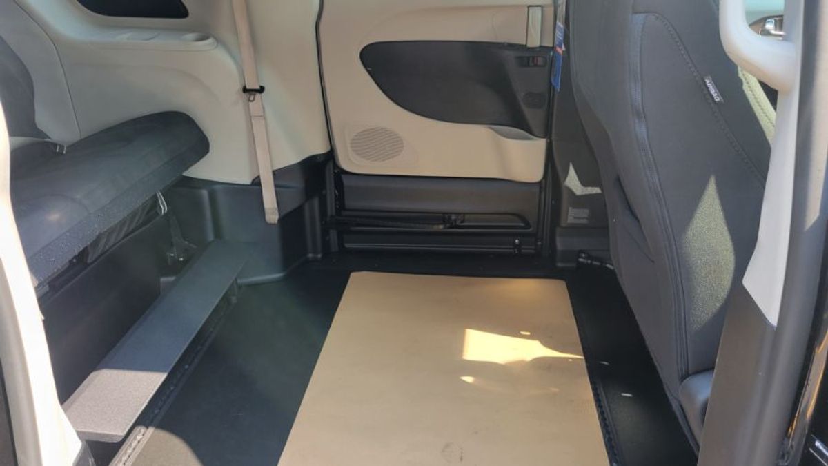 2022 CHRYSLER VOYAGER - Image 14