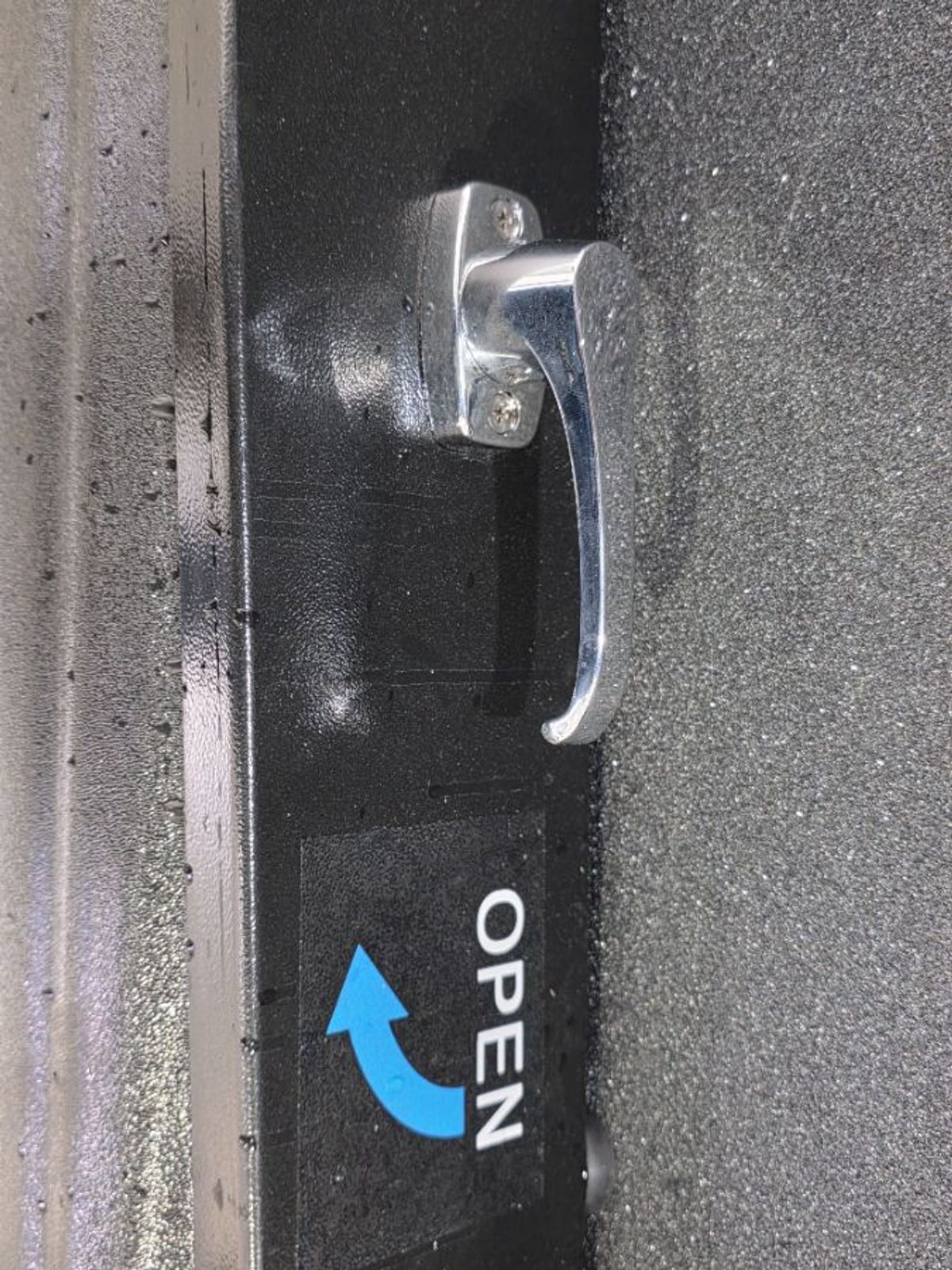 Grey Toyota Sienna image number 20