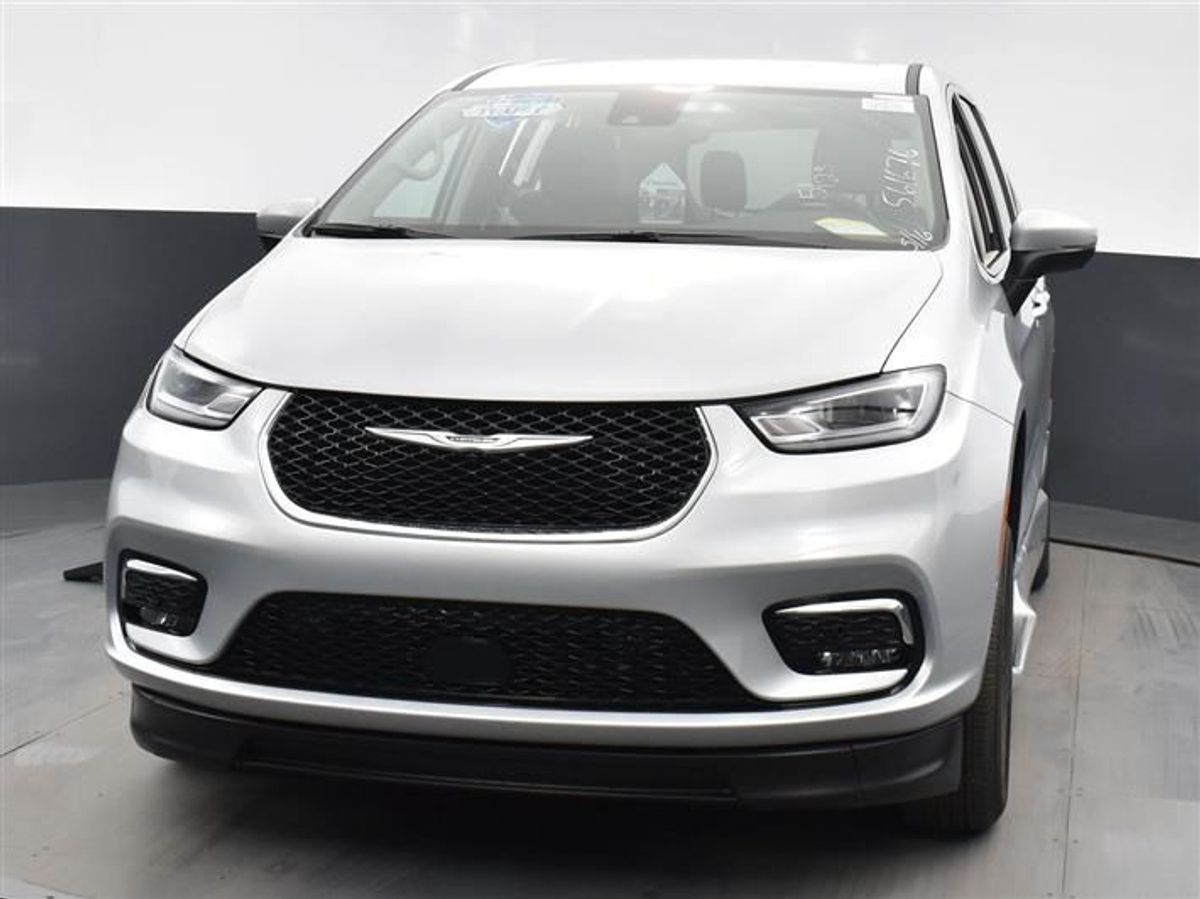 2023 CHRYSLER PACIFICA - Image 12