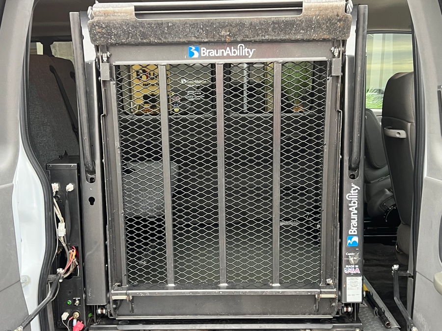 Used 2017 Chevrolet Express LT 3500 - OTH Side Entry Entry Lift Automatic Ramp