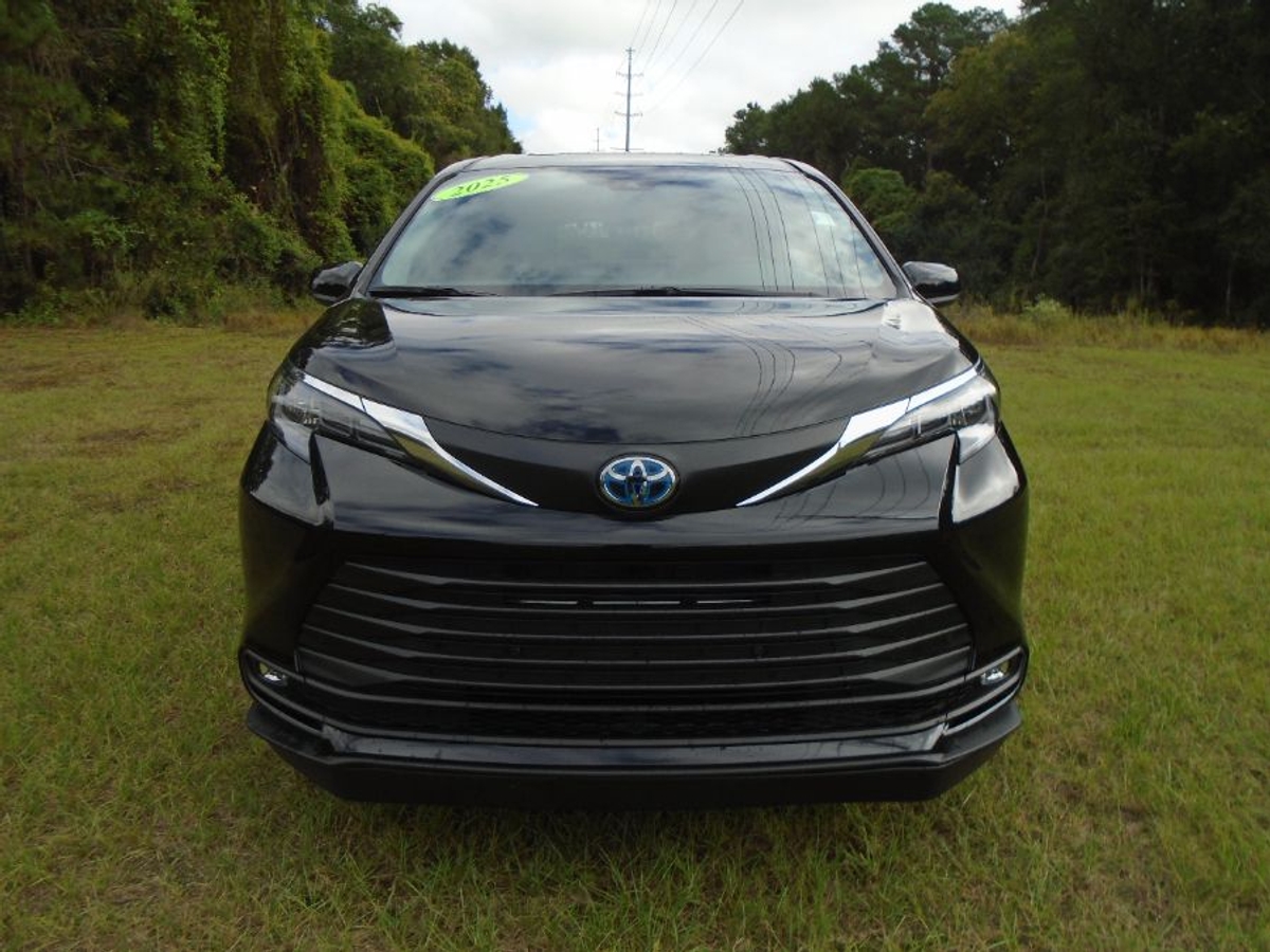 2025 TOYOTA SIENNA - Image 15