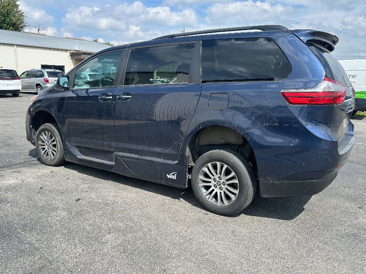 2020 TOYOTA SIENNA - Image 6