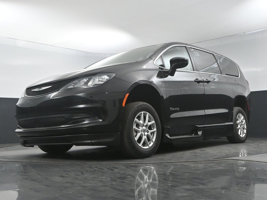 Used 2023 Chrysler Voyager LX - BraunAbility Side Entry Entry Fold Out Automatic Ramp