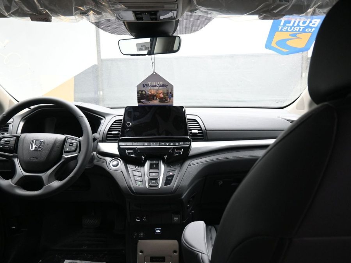 Número de imagen del Honda Odyssey negro 12