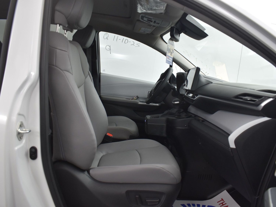 New 2025 Toyota Sienna Hybrid XLE Plus - BraunAbility Side Entry Entry In Floor Automatic Ramp