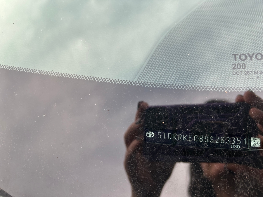 2025 TOYOTA SIENNA - Image 1