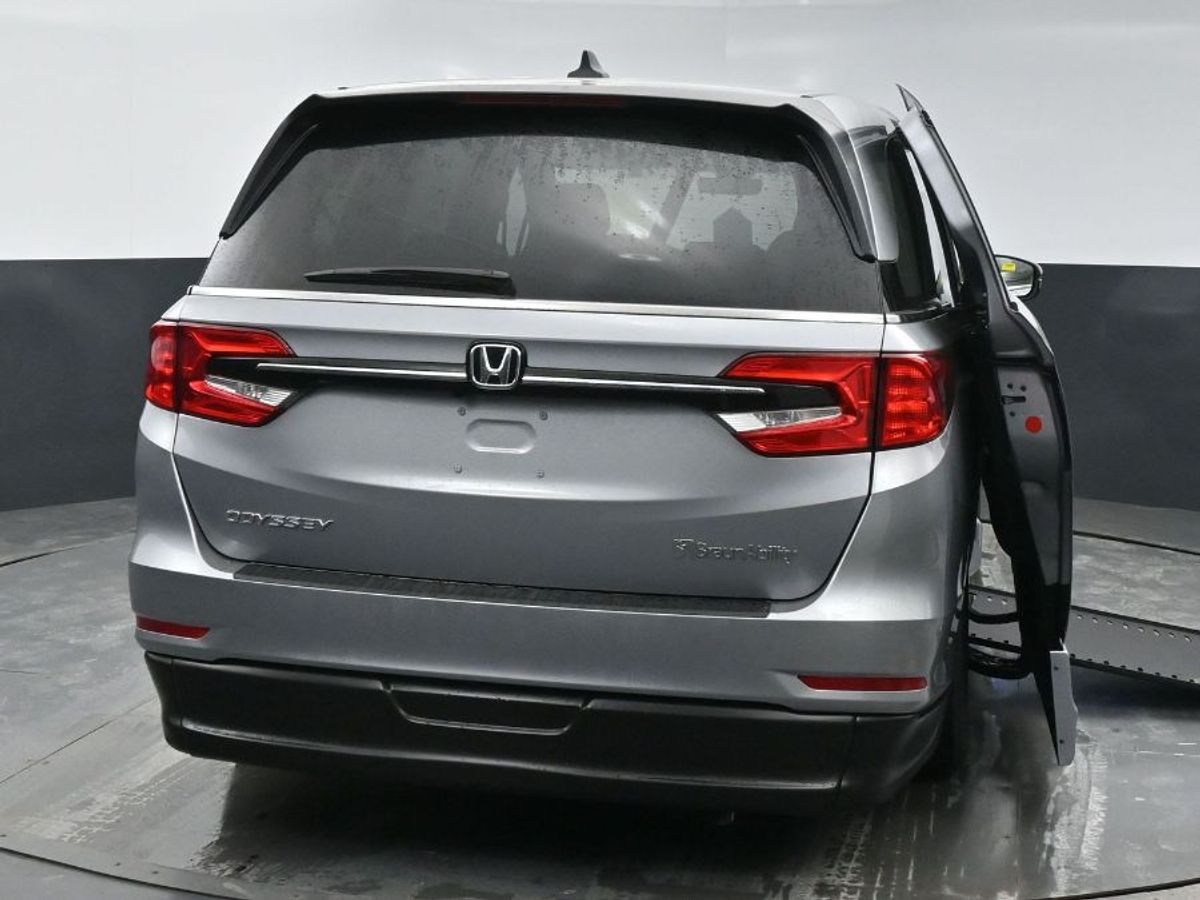 2024 Honda Odyssey EX-L - Photo 7
