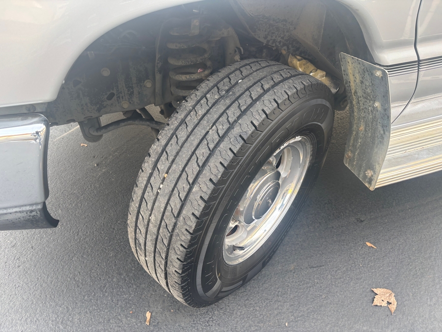 Used 2010 Ford E-Series Cargo - Nor-Cal Rear Entry Entry Fold Out Manual Ramp