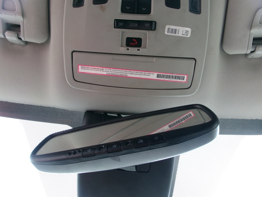 2023 Toyota Sienna XLE - Photo 13