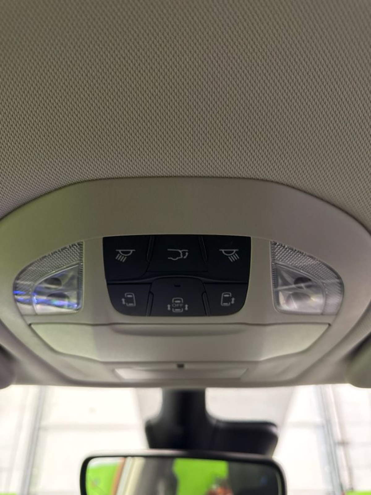 2024 CHRYSLER PACIFICA - Image 18