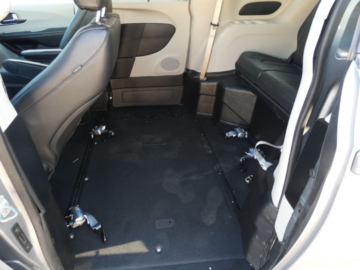 2020 CHRYSLER PACIFICA - Image 17