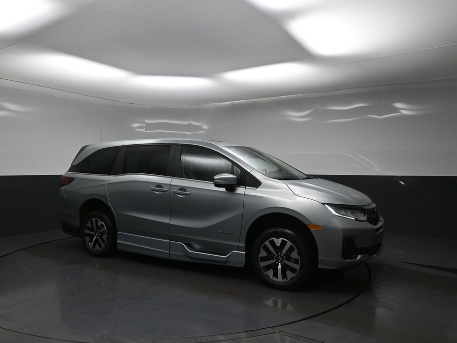 New 2026 Honda Odyssey EX-L - BraunAbility Side Entry Entry In Floor Automatic Ramp