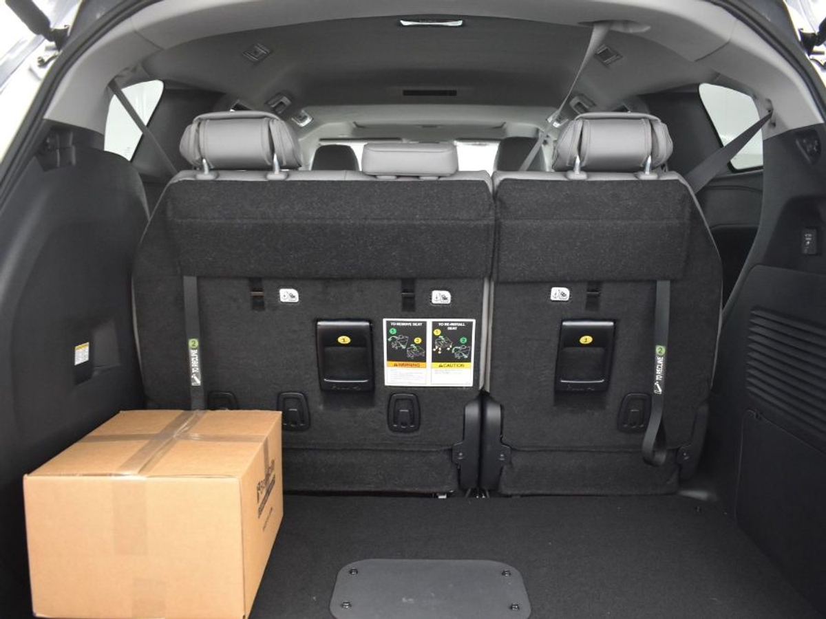 2025 TOYOTA SIENNA - Image 14
