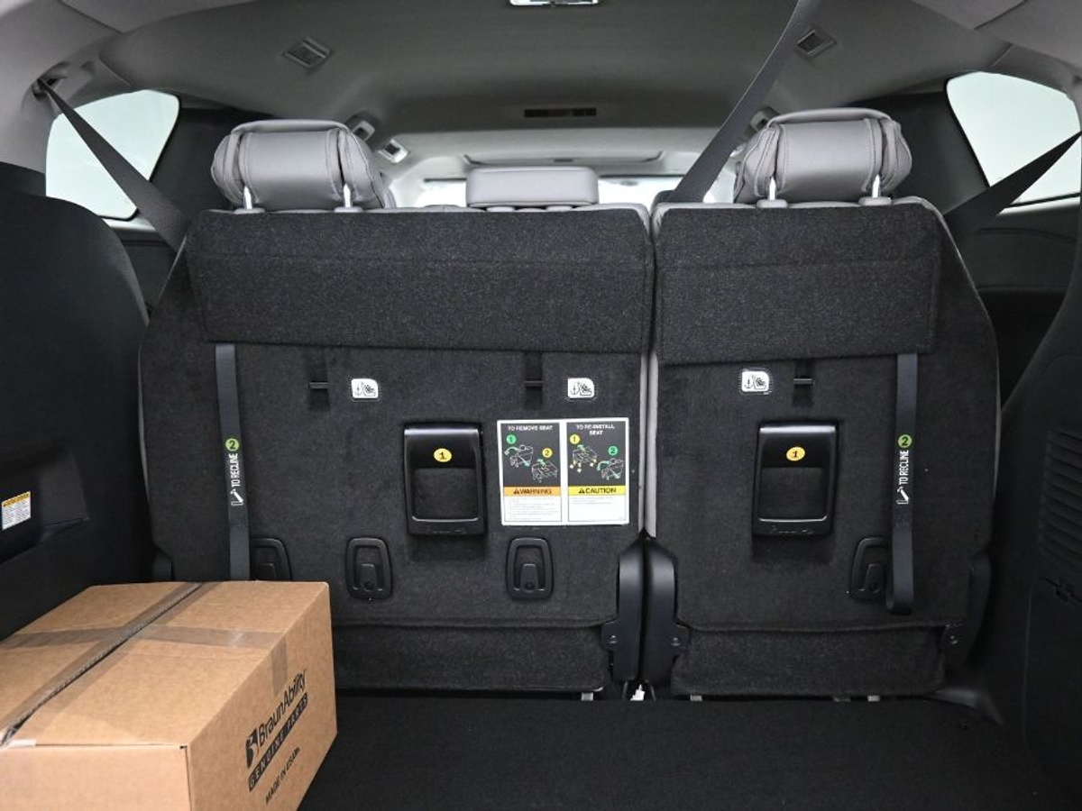 2025 TOYOTA SIENNA - Image 14