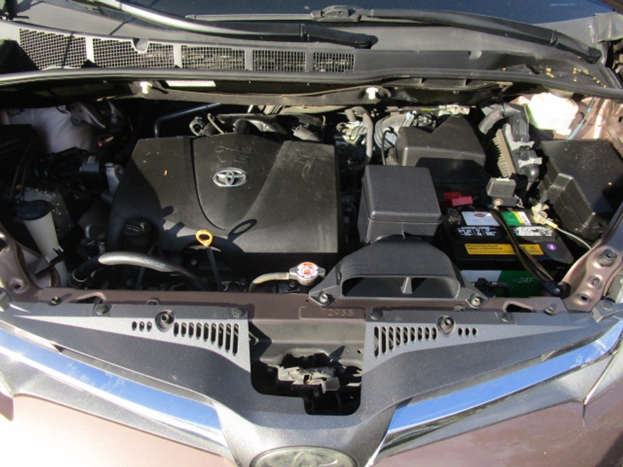 Used 2020 Toyota Sienna XLE Base - BraunAbility Side Entry Entry Fold Out Automatic Ramp