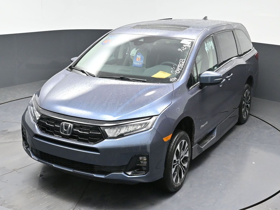 New 2026 Honda Odyssey Elite - BraunAbility Side Entry In Floor Automatic Ramp