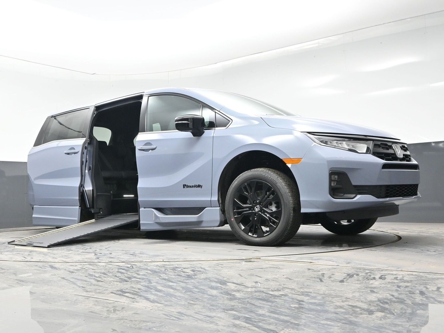 Grey Honda Odyssey image number 18