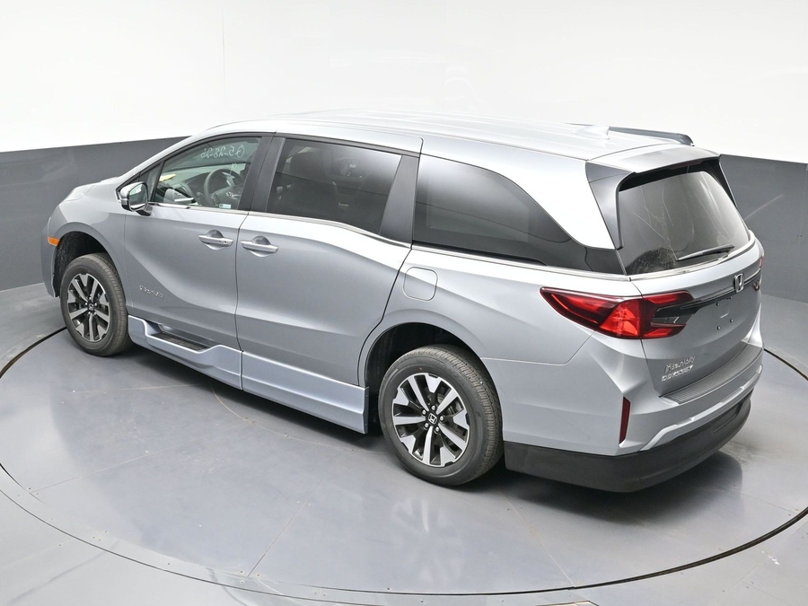 New 2026 Honda Odyssey EX-L - BraunAbility Side Entry Entry In Floor Automatic Ramp
