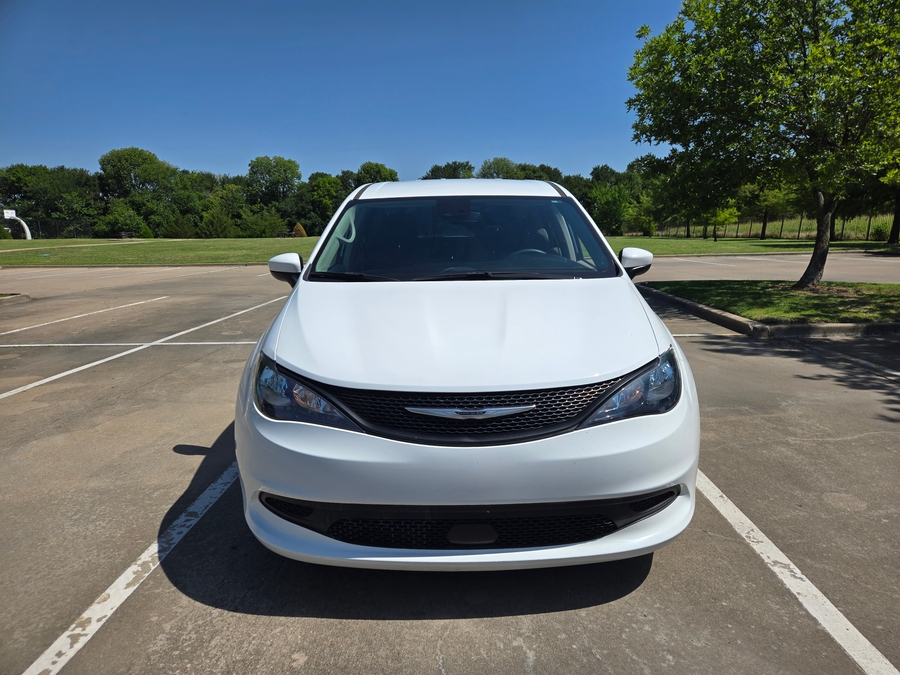 Used 2023 Chrysler Voyager LX - ATS Commercial Rear Entry Fold Out Manual Ramp