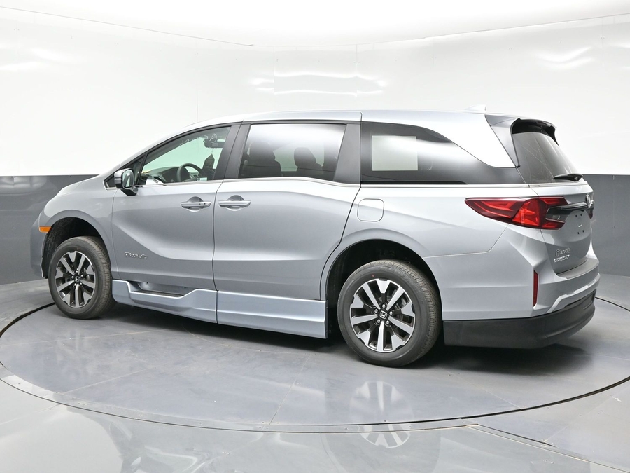 New 2026 Honda Odyssey EX-L - BraunAbility Side Entry Entry In Floor Automatic Ramp