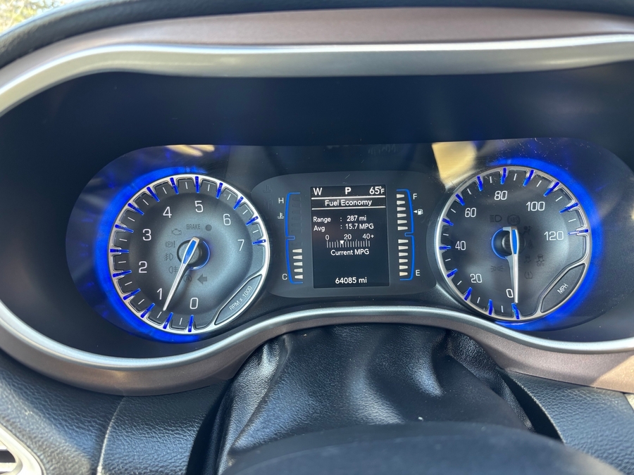 Used 2019 Chrysler Pacifica Touring L - VMI Side Entry Entry In Floor Automatic Ramp