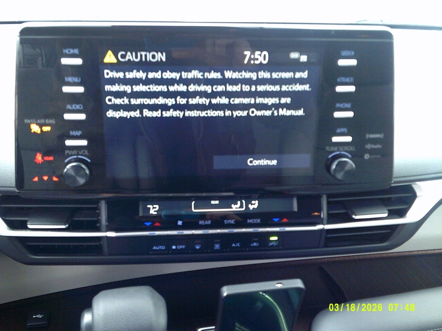 Black Toyota Sienna image number 11